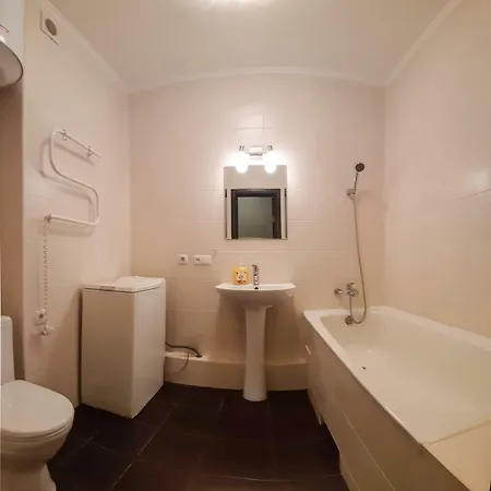 Квартира С Балконом В Новом Доме Рядом С Центром Apartment *